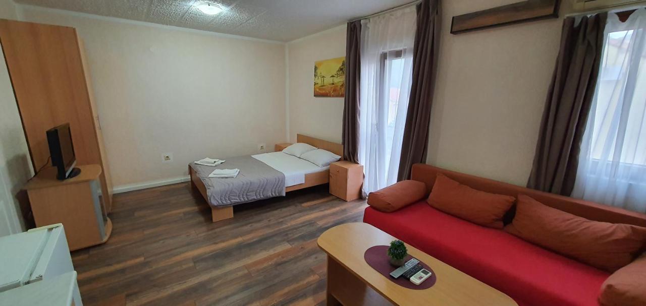 Martinovic Rooms Budva Luaran gambar