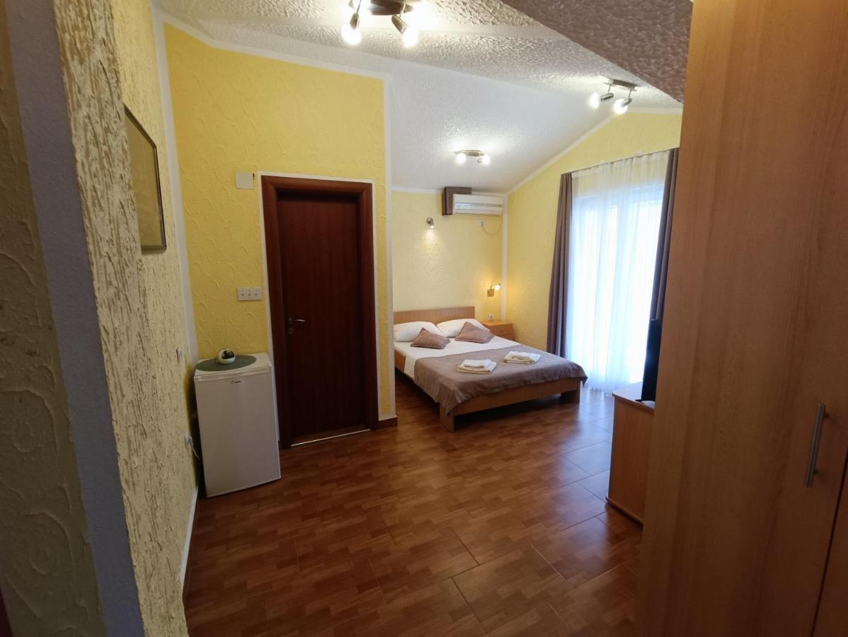 Martinovic Rooms Budva Luaran gambar